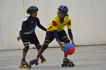 Roll Ball